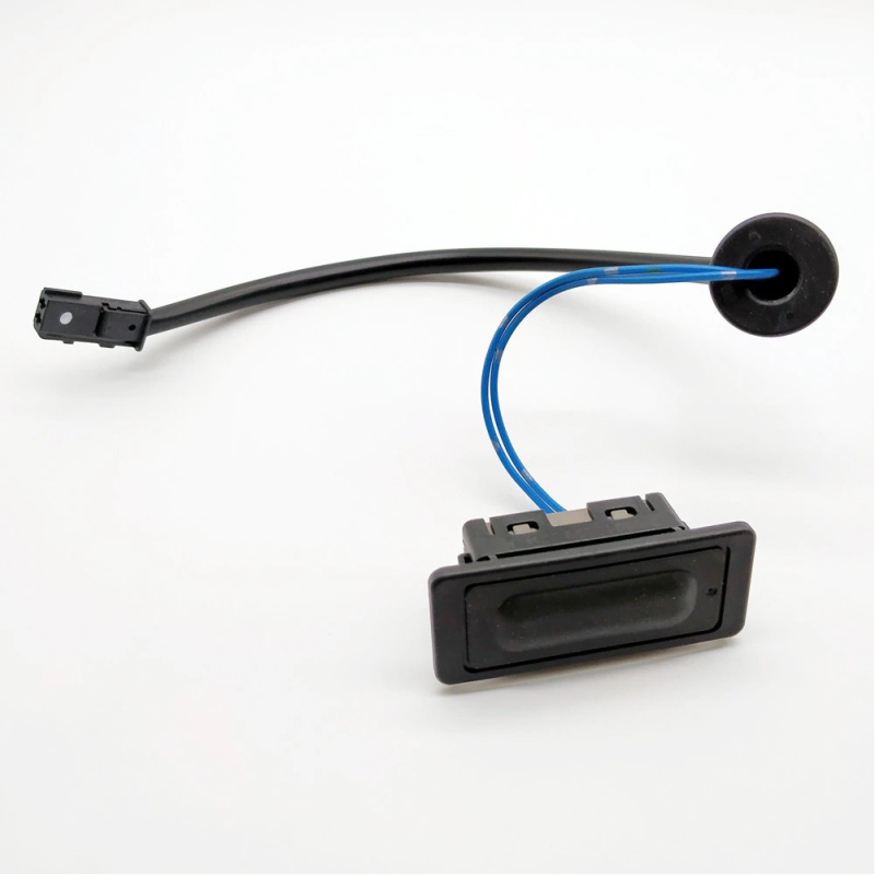 Кнопка багажника Chevrolet AVEO T300 2011-2020